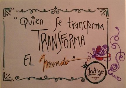Mensaje dejado en un mantel