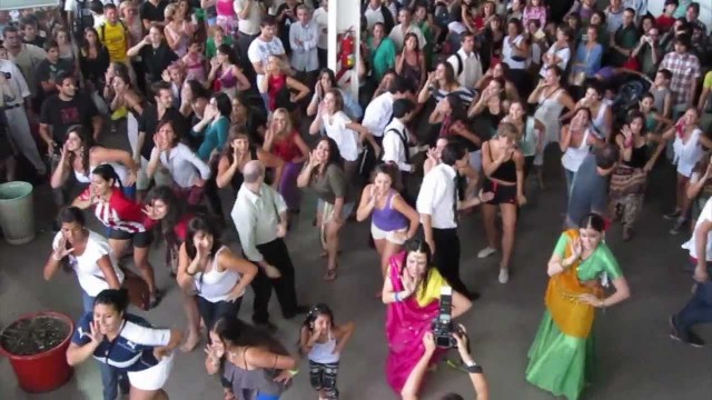 FlashMob en la Terminal de La Plata