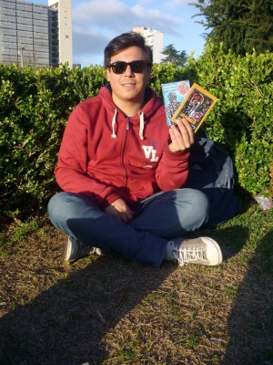 Uno de los nuevos lectores de León en Plaza Moreno