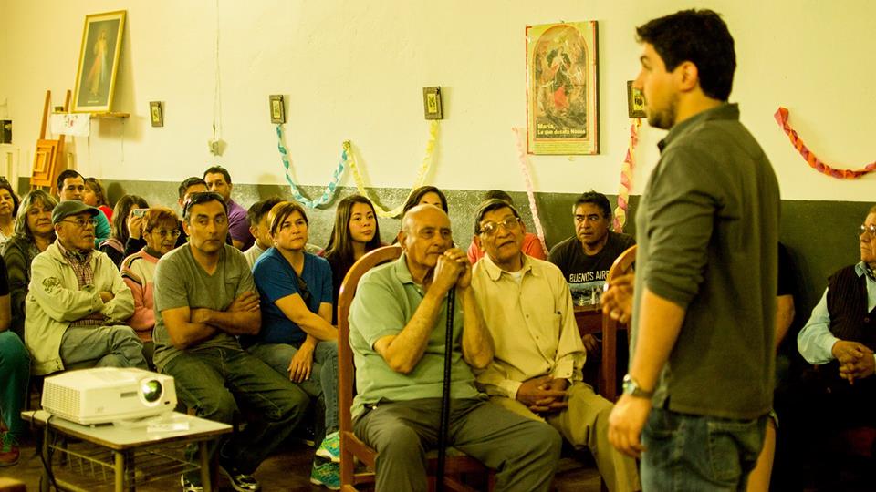 Estreno del documental en Tamuyuna, pueblo en el que vivió y dio clases Don Lucero